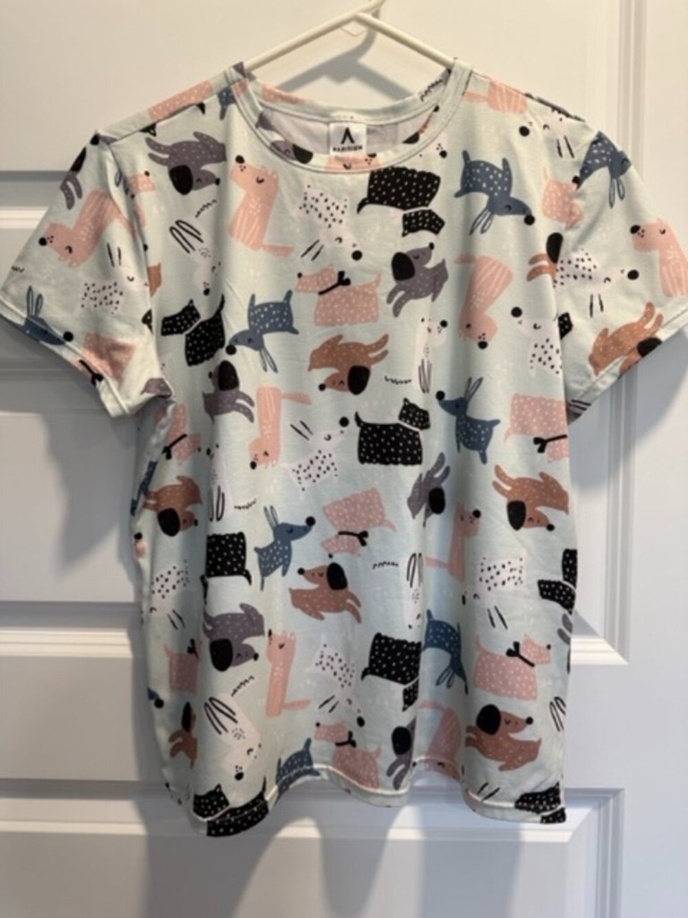 Parisien Brand Women's T-Shirt with Cool Dogs size Medium